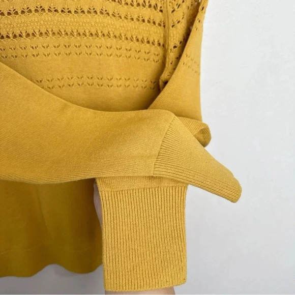 Banana Republic Womens Small  Pointelle Micro-Knit Turtleneck Sweater - Picture 11 of 16